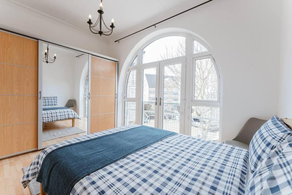 Comfortable Double Room For Your London Getaway Dış mekan fotoğraf